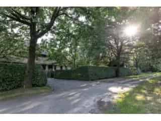 Huis te Koop Pelt - 3 slaapkamers, paardenstallen, grote tuin