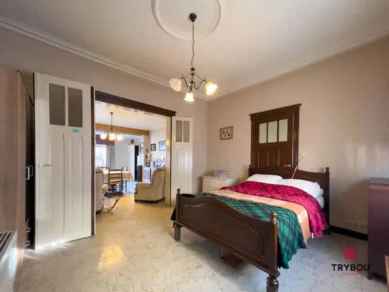 Huis te koop Houthulst: Ruime halfopen bebouwing