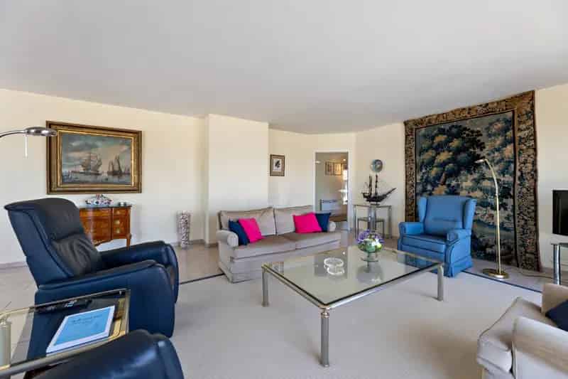 Penthouse te huur De Panne: Zeezicht, 3 slaapkamers, 2 badkamers