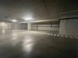 Parking te Koop Laken Nabij Openbaar Vervoer
