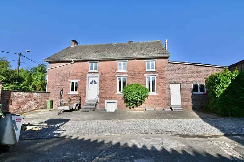 Huis te koop: Vierkantshoeve met 373m2 aan bijgebouwen