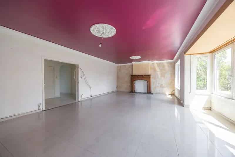 Ruim appartement 2 slaapkamers te Oostende renovatieproject