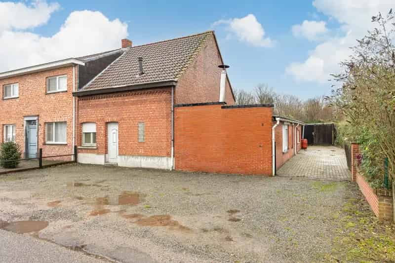Ruime woning Sint Lenaarts 1887m² perceel 2 slaapkamers