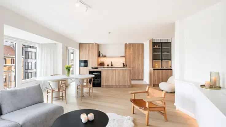 Huis Te Koop Dumortierlaan: Luxe hoekappartement met 3 slaapkamers
