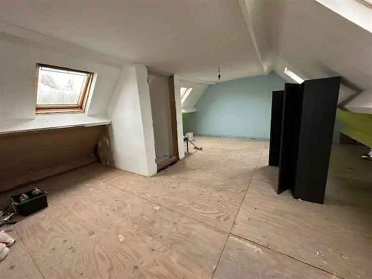 Woning te koop met veel potentieel in Niel