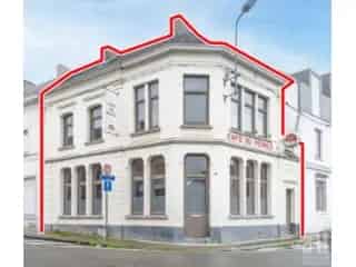 Handelspand Frameries - Ruime zaak met appartement en zolder