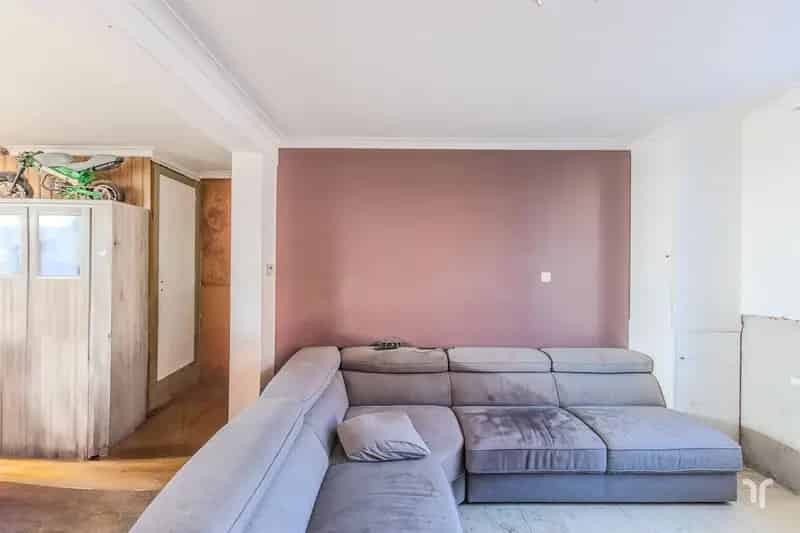 Op te frissen woning te Torhout met zonnige tuin