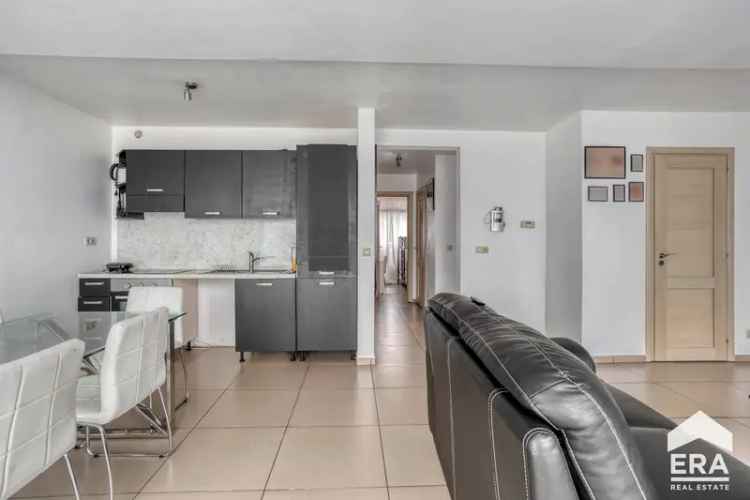 Appartement te koop Sint-Pieters-Leeuw 2 slaapkamers terras