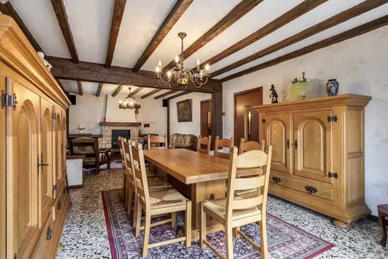 Ruime woning met karakter en potentieel in Drieslinter