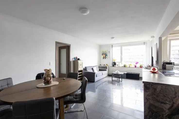 Appartement Te Koop Schaarbeek 2 slaapkamers 2 terrassen