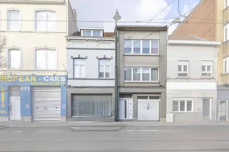 Handelshuis met 2 Appartementen en Garage te Sint-Jans-Molenbeek