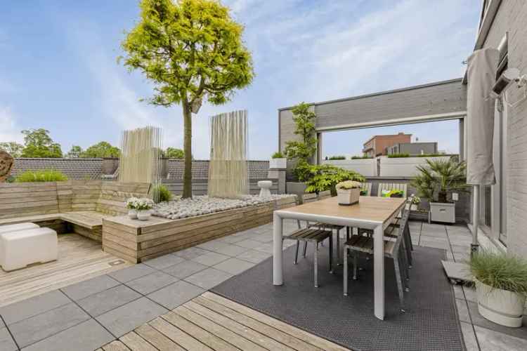 Uitzonderlijk & centraal gelegen high end duplex appartement