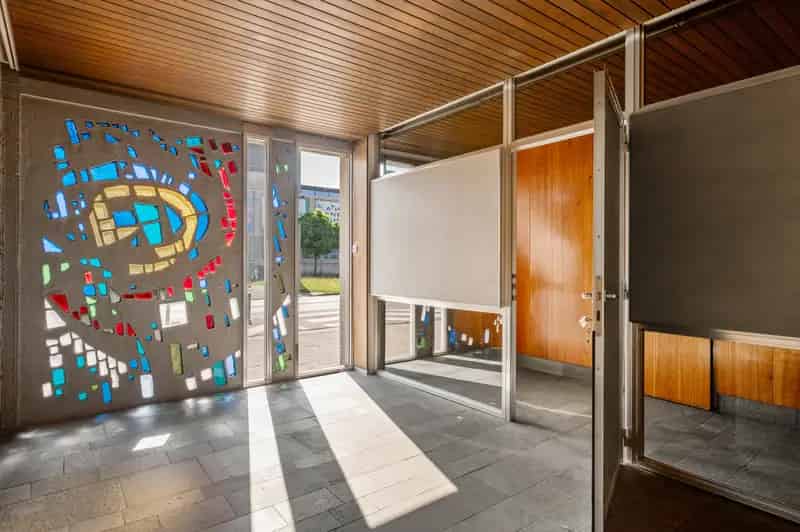 Huis te koop: Polyvalente woning met 7 slaapkamers en tuin