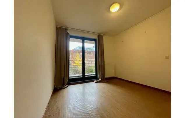 Huur 3 slaapkamer appartement van 120 m² in Brussels