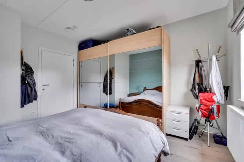 Gelijkvloers Appartement met Paardenfaciliteiten