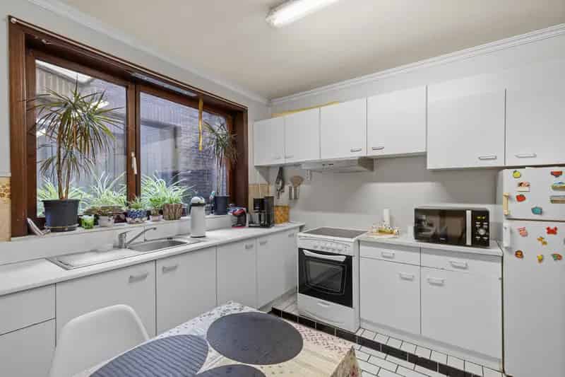 Appartement 3 slaapkamers te renoveren met garage