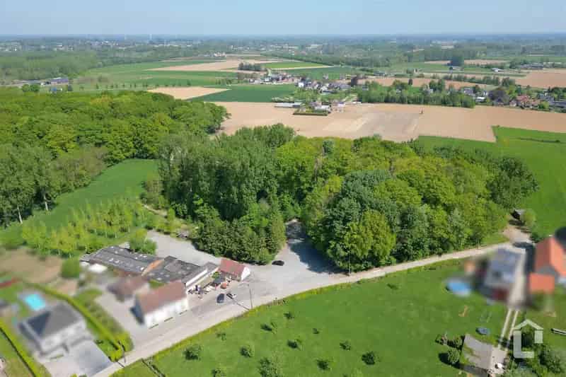 Prachtig terrein ruime woning grote tuin