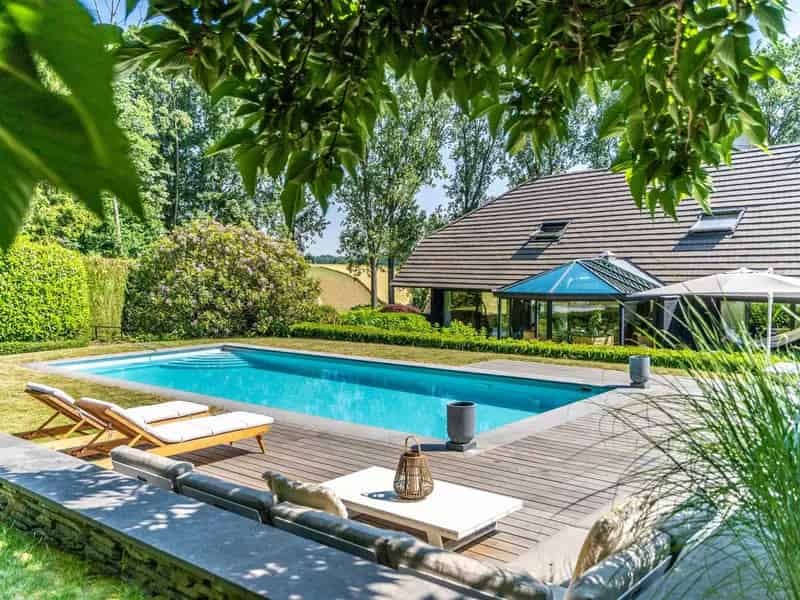 Luxe Villa te Huur in Lillois 4 slaapkamers Zwembad