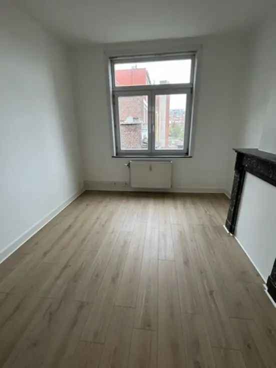 Appartementsblok 3x 1 Slaapkamer Te Koop Nabij Place Meiser