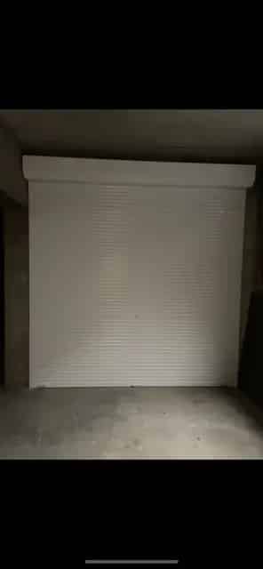Garage te Huur in Appartementsgebouw