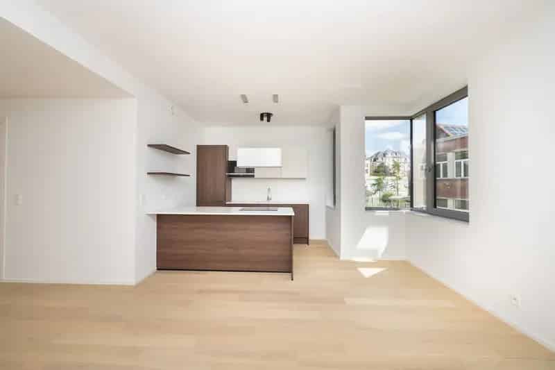 Appartement te huur Ukkel 113m2 - Carré Coghen