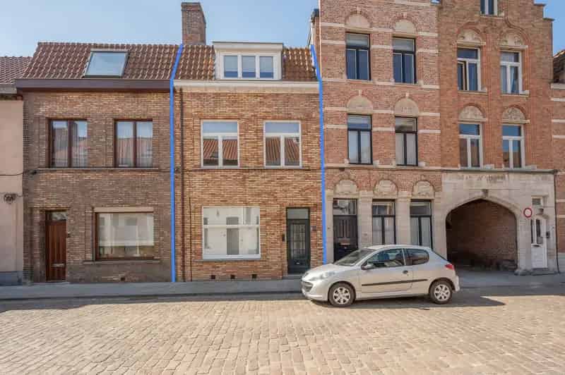 Huis te Huur Brugge 4 Slaapkamers Gerenoveerd