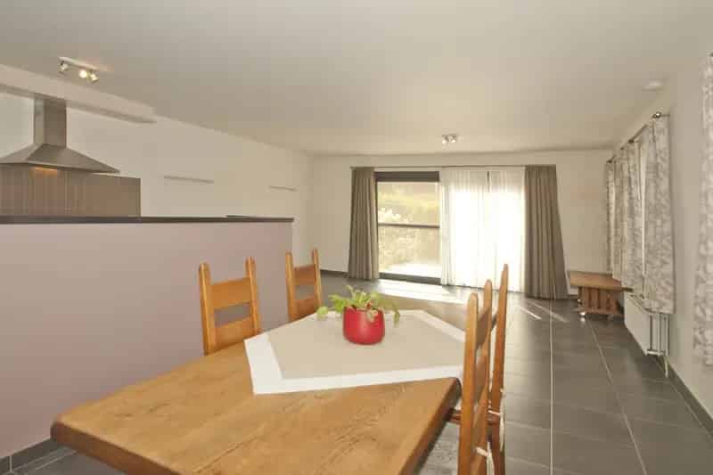 Gelijkvloersappartement te koop 2 slaapkamers tuin garagebox