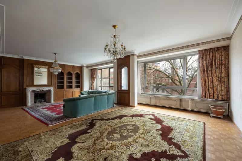 Te renoveren appartement 191m² 3 slaapkamers 3 badkamers 2 terrassen