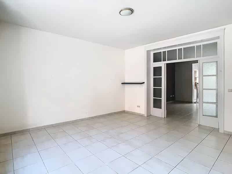 Gelijkvloers appartement te huur Ieper 2 slaapkamers garage terras