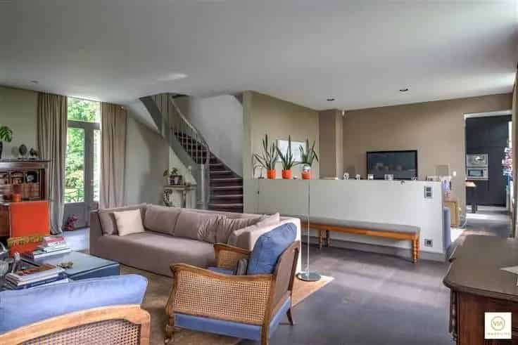 Kasteel te Koop in Reet: Luxe Eigendom in Parkomgeving