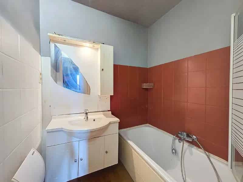 Te renoveren appartement Nieuwpoort nabij Maritiem Park