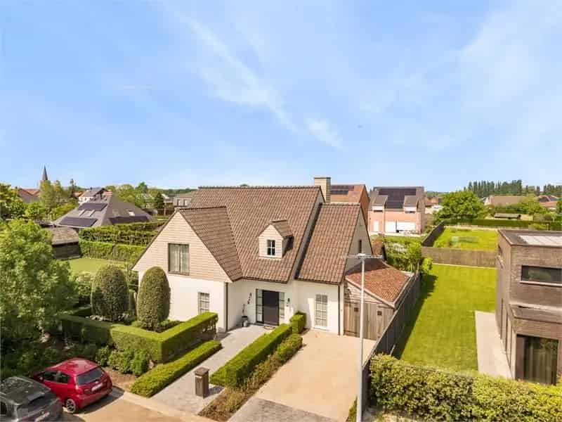 Huis te koop Roeselare 4 slaapkamers Jacuzzi Zwembad
