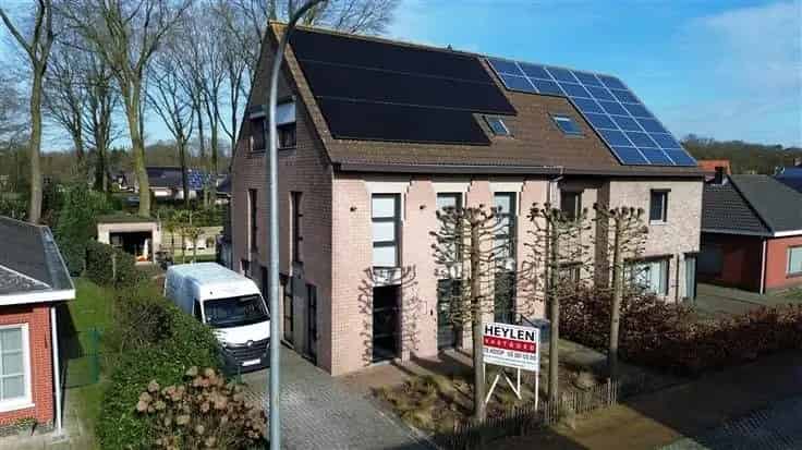 Huis Te Koop Essen-Heikant: Ruime Gezinswoning 4 Slaapkamers Kantoor