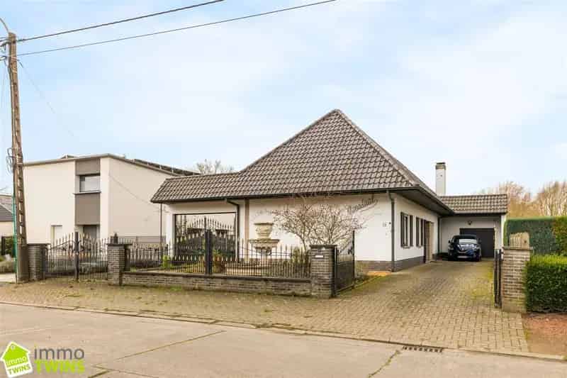 Vrijstaande woning 3 slaapkamers Lebbeke grote tuin