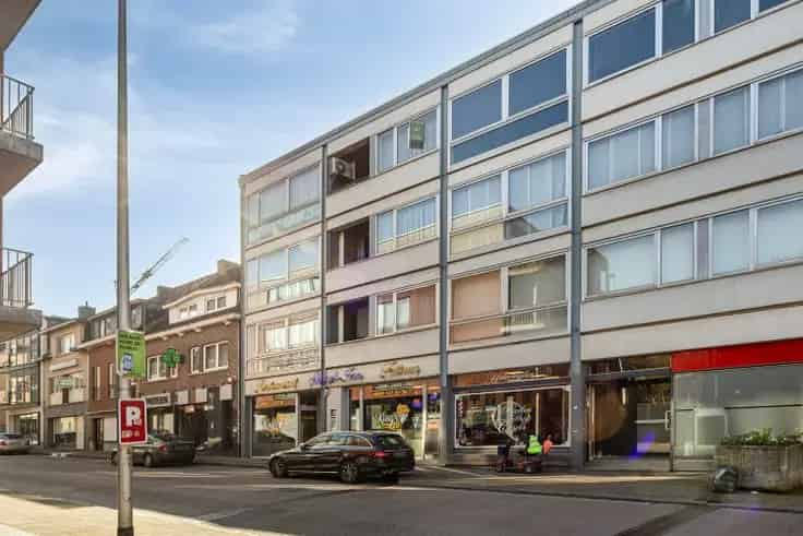 Appartement te renoveren Genk Centrum 115m² Garage Kelder