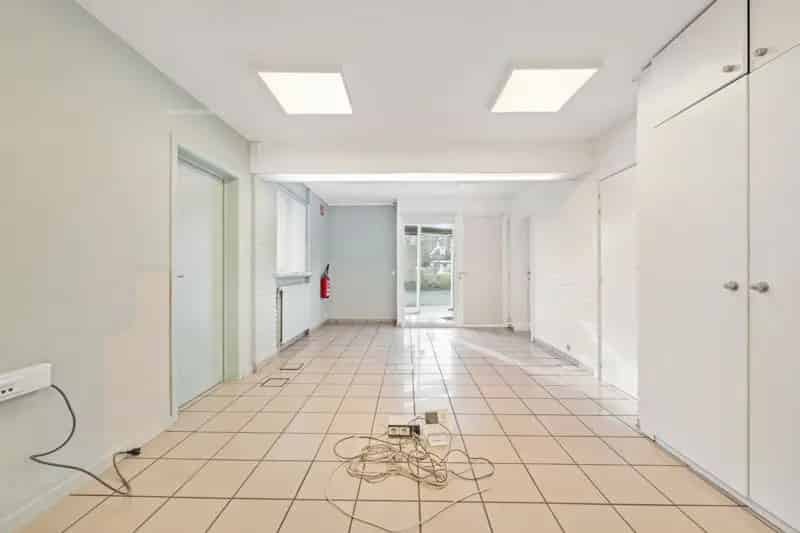 Handelspand 140m² te koop Roeselare Centrum