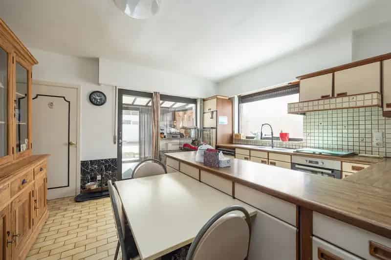 Te renoveren woning met magazijn in Mechelen-Zuid
