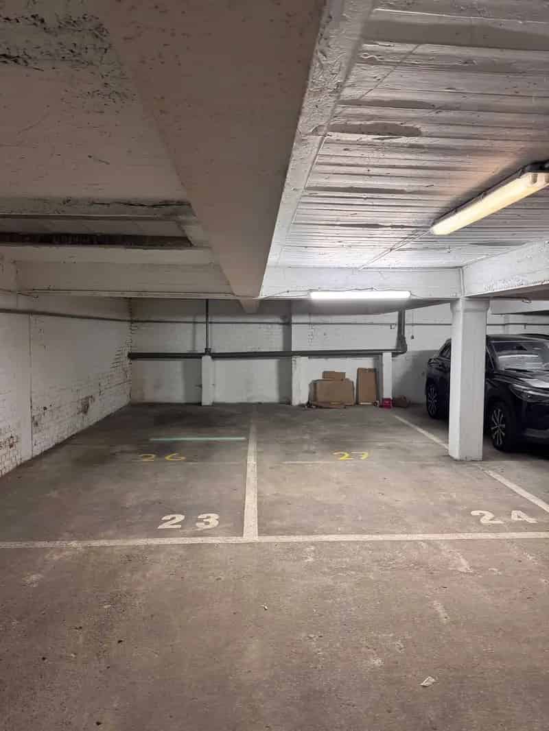 Garage te koop Antwerpen - Ruime ondergrondse parking met laadpaal