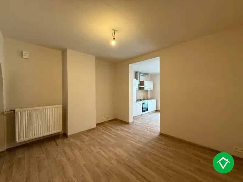 Gerenoveerde woning 2 slaapkamers Roeselare centrum