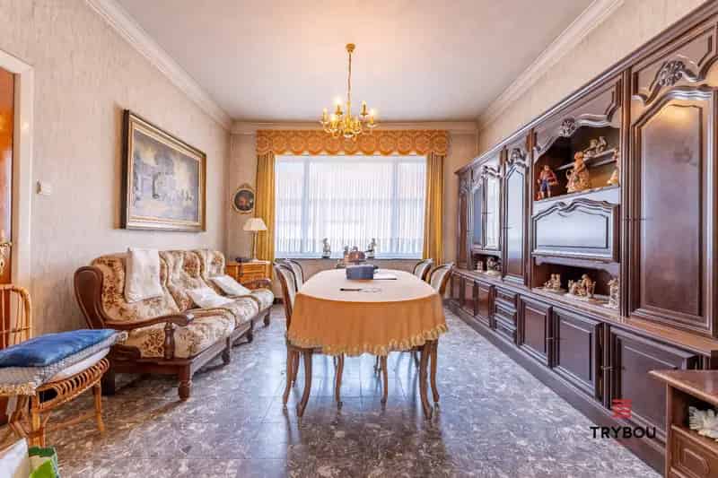 Huis te koop Houthulst: Te renoveren woning centrum