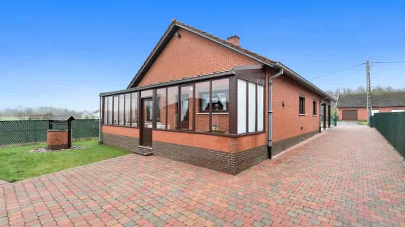 Messelbroek instapklare woning grote tuin garage 3 slaapkamers