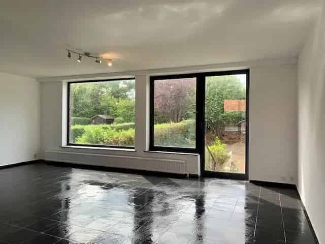 Huis te Koop Wezembeek-Oppem 3 Slaapkamers 140m² Tuin Garage