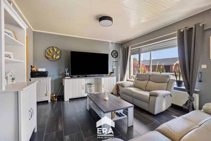 Huis te huur Wijshagen: Gerenoveerde split-level woning