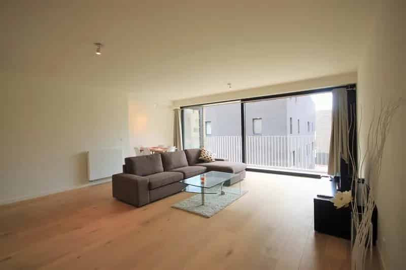 Nieuwbouwappartement te koop Linkeroever