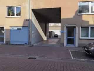 Parkeerplaats te Huur Oostende Nabij Zee en Openbaar Vervoer