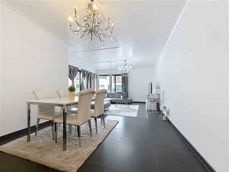 Moderne 3-gevelwoning te koop in rustige omgeving