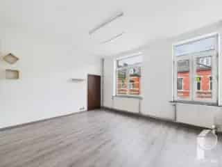 Huis Gemengd Gebruik Luik 2 slaapkamers 200m2 Handel