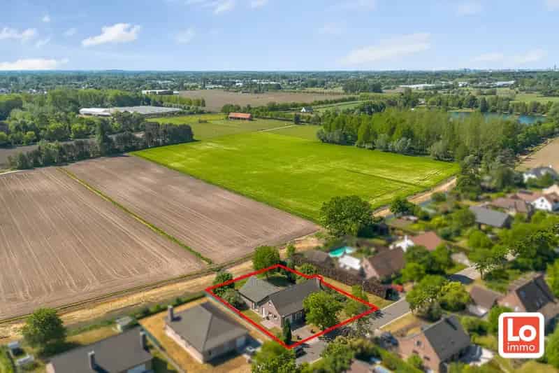 Ruime Villa te Koop in Lochristi