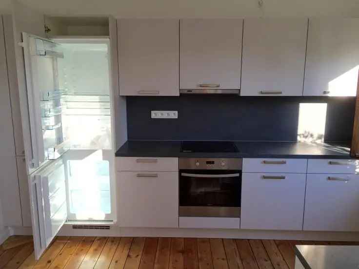 Appartement met Balkon te Koop Jette