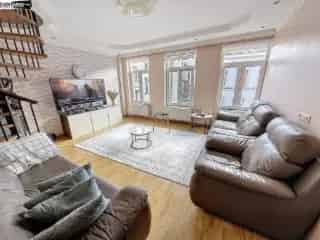 Huis te Koop Schaarbeek 242m² - 3 Appartementen - Investeringspotentieel